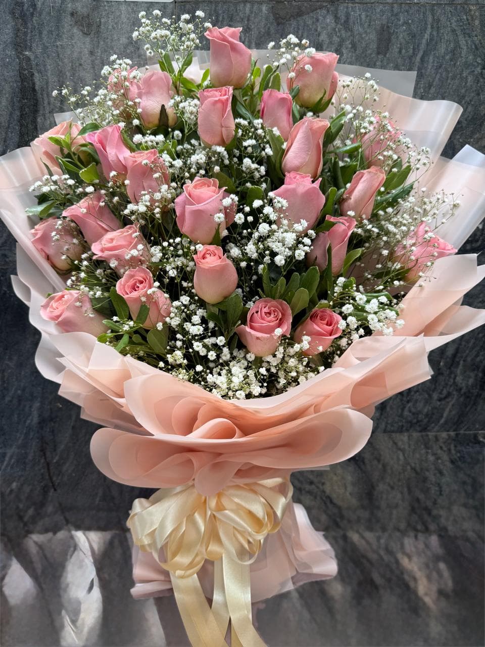 Ramo Arreglo buchon de rosas rosadas
