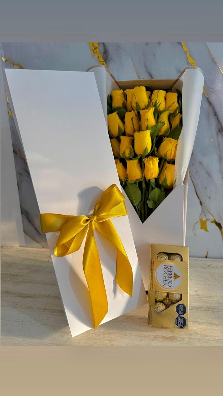 Ramo Caja con rosas y chocolates